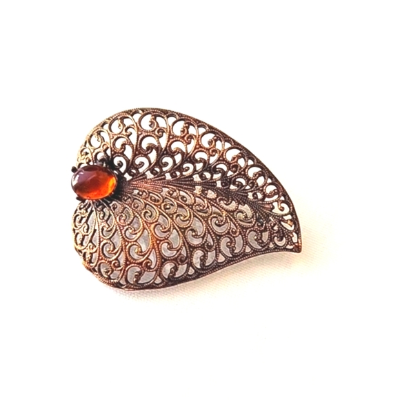 Vintage Filigree & Amber Stone Heart Brooch - Picture 4 of 4